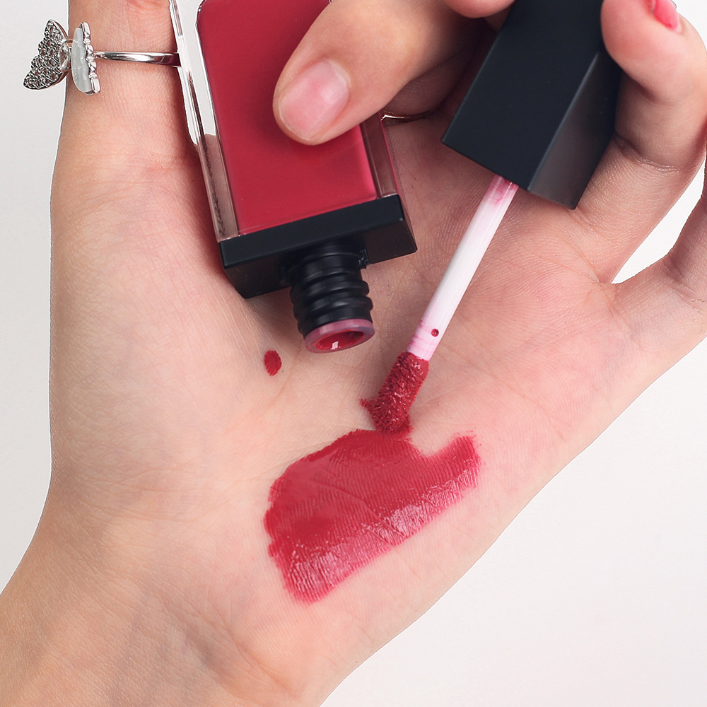 minimalist black cap dual use liquid lipstick & blush – private label 10 shade soft matte liquid rouge wholesale minimalist black cap dual use liquid lipstick & blush – private label 10 shade soft matte liquid rouge wholesale